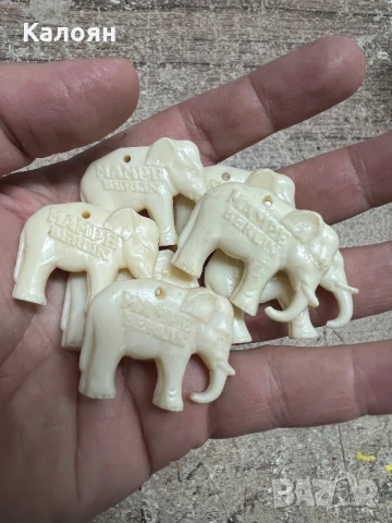 Слонче бакелитово от 30-те години за окачване на бутилка, цена за брой , снимка 5 - Антикварни и старинни предмети - 50558799