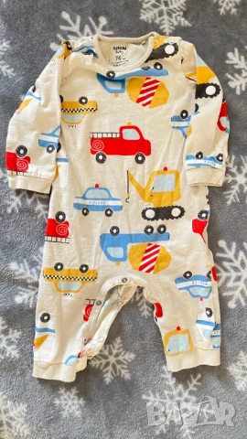 4 броя детски ромпъра, размер 6–9 месеца, снимка 5 - Бебешки гащеризони - 53661371