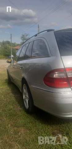 Мерцедес Е270, снимка 3 - Автомобили и джипове - 52029264