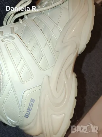Сникърси Guess, употребявани , снимка 6 - Маратонки - 55750852