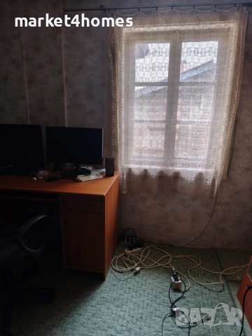 уютна къща в най-предпочитаната част на 9-ти квартал, снимка 14 - Къщи - 52772573