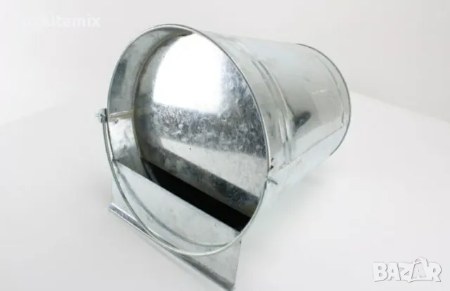 Поилка метална кофа 6 литра