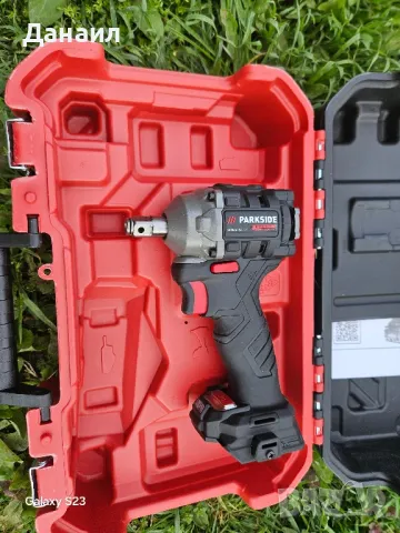 Акумулаторен ударен гайковерт Parkside PDSSAP 20-Li B2,с наковалня 1/2 и отвор на битове.