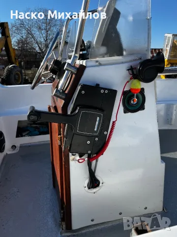 Лодка с двигател , снимка 17 - Воден транспорт - 48717778