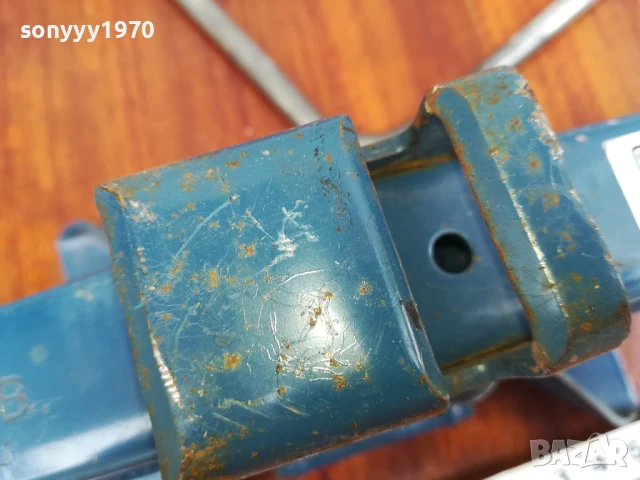 GOODMAN-АВТО КРИК С ВЪРТОК/МАНИВЕЛА 0906251800, снимка 13 - Аксесоари и консумативи - 50606293