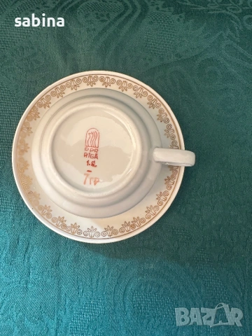 2 елегантни съветски сервиза за чай и за кафе в бяло и злато на Рижски завод, Рига, СССР, снимка 11 - Сервизи - 53006504