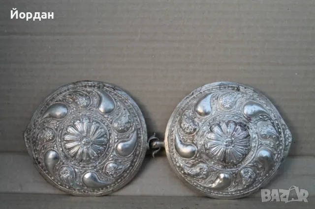 Сребърни възрожденски пафти