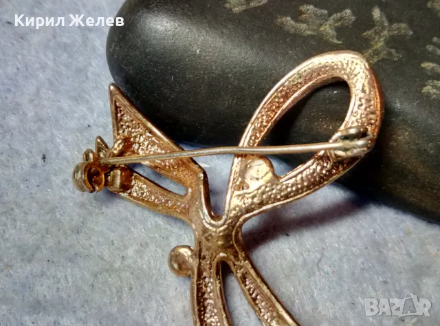 ШАРМАНТНА ПОЗЛАТЕНА АЖУРНА СТАРА БРОШКА - ПАНДЕЛКА с МИНИАТЮРНИ ФАСЕТИРАНИ ЦИРКОНИ 31903, снимка 9 - Други - 48842392