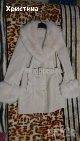 Дамско бяло кожено яке