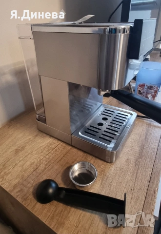 Кафемашина Klarstein 1350w, снимка 6 - Кафемашини - 53598611
