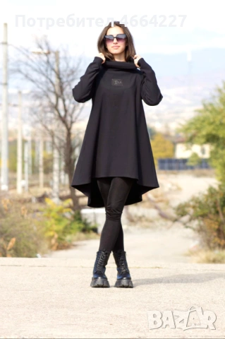 Туника с висока яка