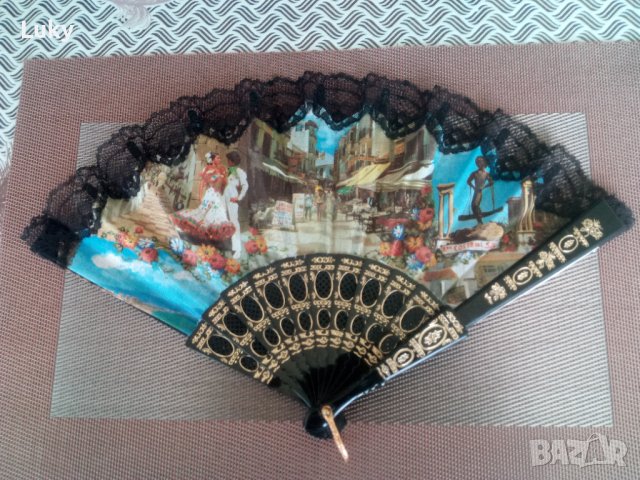 Продавам красиво и старо,дамско,ветрило.Размерът е на снимките., снимка 2 - Други - 41418805