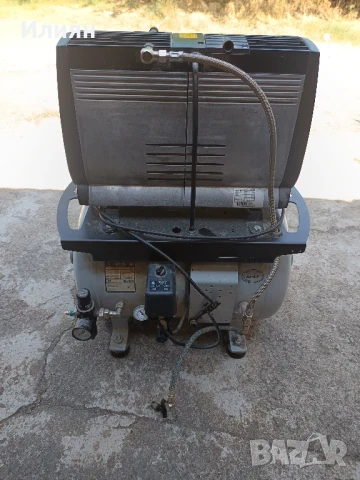 Зъболекарски компресор , снимка 2 - Стоматология - 51078180