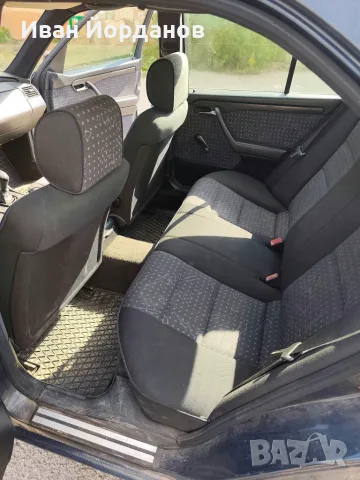 Mercedes-benz C 180, снимка 16 - Автомобили и джипове - 56351060