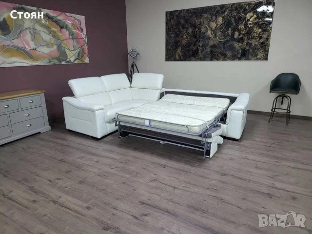 Бял ъглов кожен диван с функция сън "Clarence", снимка 4 - Дивани и мека мебел - 42486603