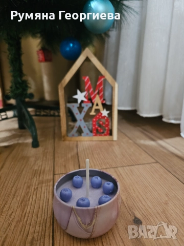 Продавам ръчно изработени коледни свещи, снимка 5 - Ръчно изработени сувенири - 52247460