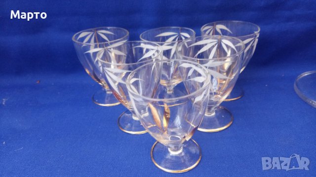 Ретро чашки за ракия, златни кантове, шарки, столче 6 бр 
