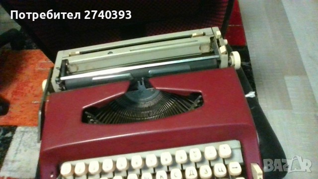 Пишеща машина, снимка 4 - Антикварни и старинни предмети - 51947433