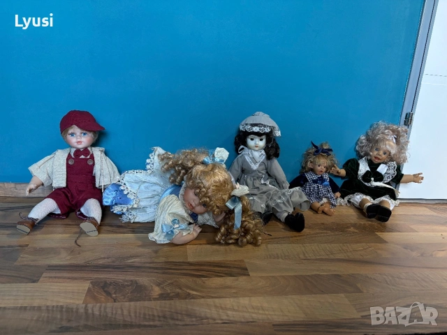 3 порцеланови кукли и две винил