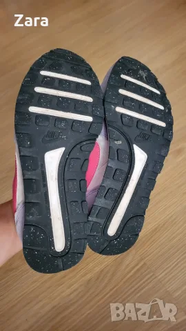 Маратонки Nike, 36ти номер, снимка 6 - Маратонки - 55852348