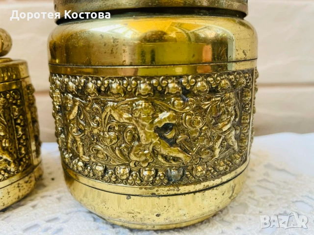 Красив месингов комплект от настолна запалка и табакера от Англия, снимка 3 - Антикварни и старинни предмети - 53742533