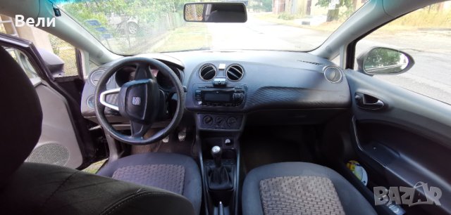 Seat Ibiza, снимка 1 - Автомобили и джипове - 42006243