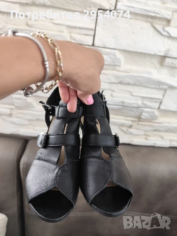 нови дамски сандали от естествена кожа batta 40номер -45лв, снимка 5 - Сандали - 51418446