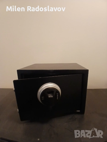 Сейф с пръстов отпечатък , снимка 1