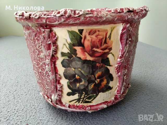 Ръчно декорирана керамична кашпа в стил "винтидж", снимка 2 - Декорация за дома - 50762298