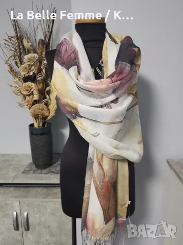 Красиви дамски шалове изработени от памук и лен и коприна, снимка 7 - Шалове - 49840497