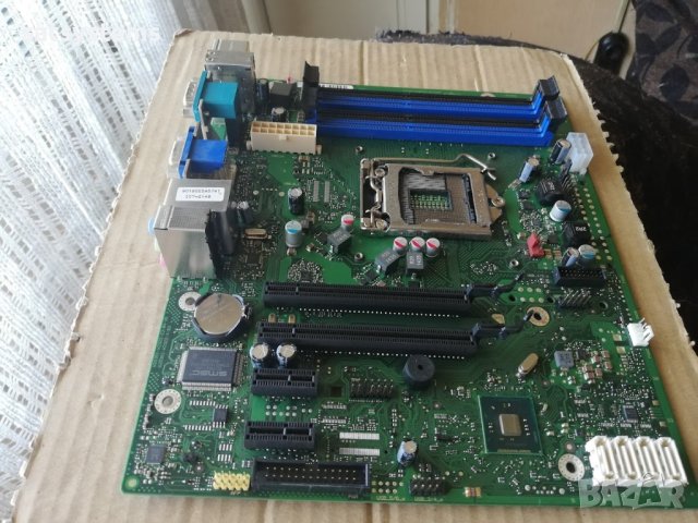 Дънна платка Fujitsu P520 D3220-A12 GS 2 Rev.1.0 Socket LGA1150, снимка 3 - Дънни платки - 41690947