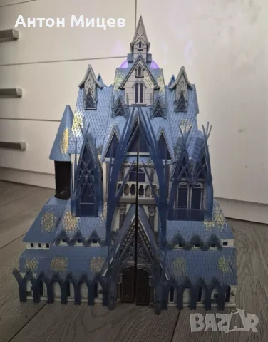 Елза и Ана Дисни Замък Арендел Леденото Кралство Elsa Arendel castle , снимка 3 - Фигурки - 55981672