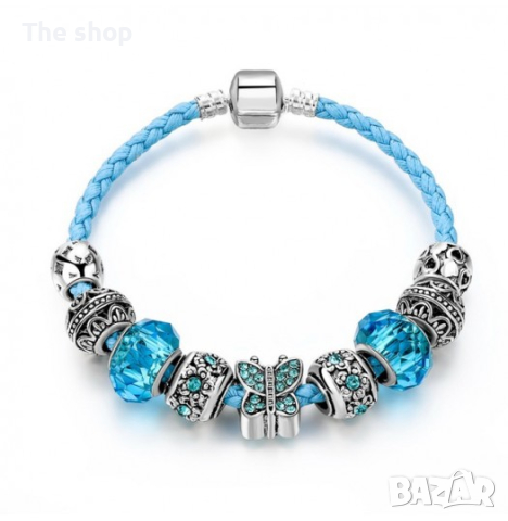 Посребрена дамска гривна със сини кристали и пеперуда (006), снимка 1 - Гривни - 44776844