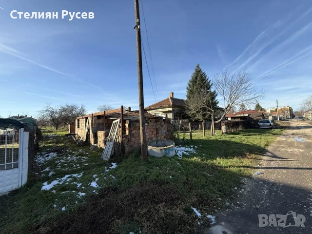 2 имота -232кв къща / парцел 1440 кв двор в с. Калипетрово, зад детската градина на ул. Зелен Синур , снимка 12 - Къщи - 53557099