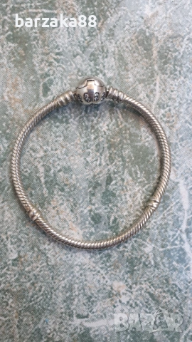 Посребрена Гривна Пандора