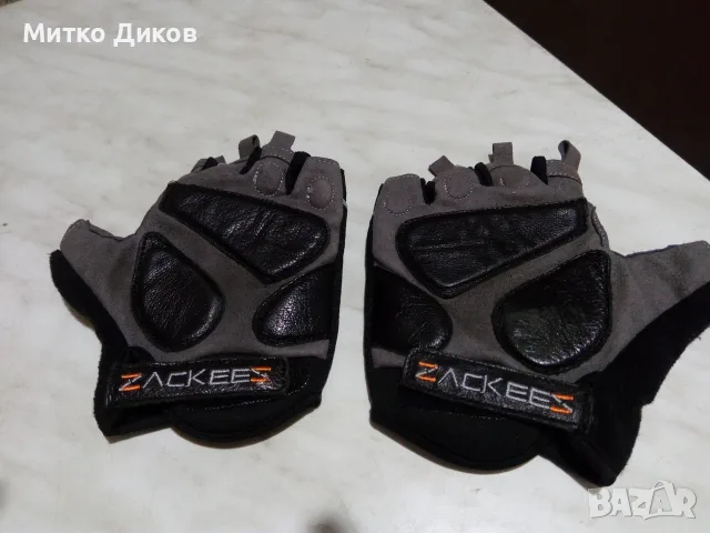 Zackees Led Turn Signal Gloves -велосип.ръкавици без пръсти с миг.светлини при завой нови, снимка 6 - Велосипеди - 55993971