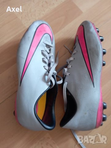 Футболни обувки 38,5 номер, снимка 1