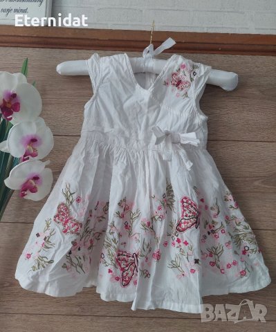 Детска бяла рокля BENETON , снимка 5 - Детски рокли и поли - 41963399