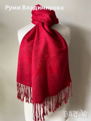 Червен шал от кашмир, коприна, пашмина/ различни видове, снимка 3 - Шалове - 52202180