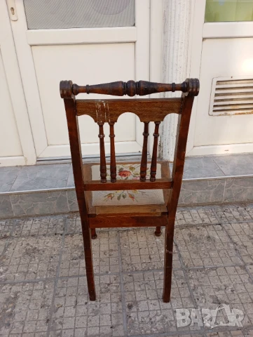 Два стари  стола , снимка 5 - Антикварни и старинни предмети - 50940101