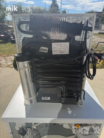 Минибар - Малък хладилник с нагреватели, снимка 5 - Хладилници - 51952072