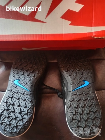 Nike Tempo детски маратонки 35.5 номер НОВИ, снимка 3 - Детски маратонки - 51552317