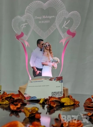 Лампа с ваши снимки и надпис или дата по избор, снимка 3 - Настолни лампи - 51310263