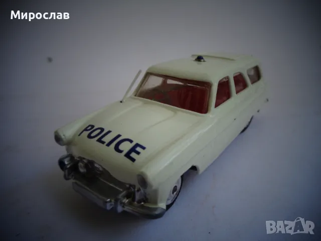 1/43 ? CORGI TOYS FORD ZEPHYR ПОЛИЦИЯ КОЛИЧКА ИГРАЧКА МОДЕЛ, снимка 5 - Колекции - 47650936