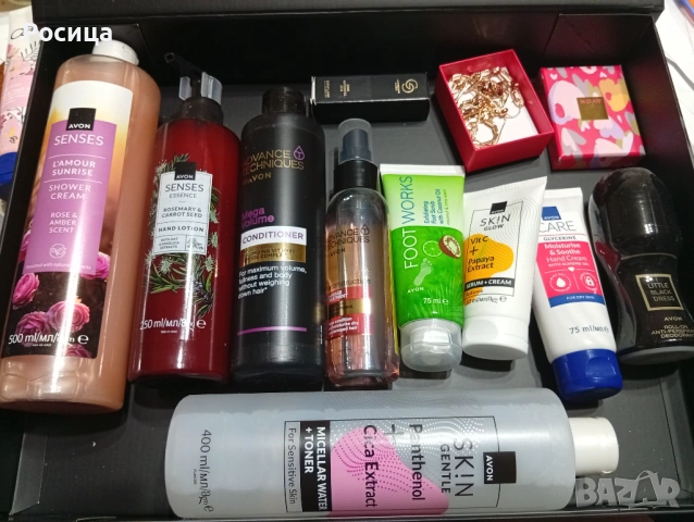 Комплект козметика за лице и тяло.