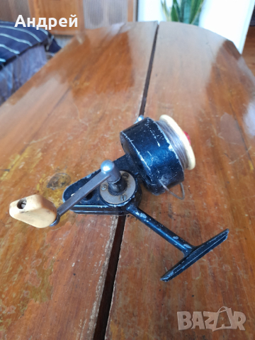 Стара риболовна макара Tokoz Roen