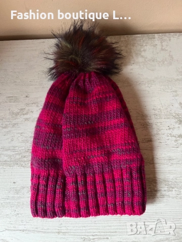 Цикламена плетена шапка с помпон и полар от вътрешната страна 60% акрил 20% вълна 20% полиестер ❤️, снимка 5 - Шапки - 52859671