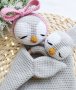 Плетени играчки за бебе комплект- дрънкалка и утешител, снимка 1
