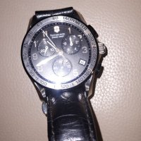 Часовник Victorinox , снимка 1 - Мъжки - 41881730