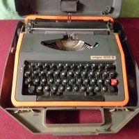 Пишеща машина Хеброс 1300Ф, снимка 1 - Други ценни предмети - 34388977